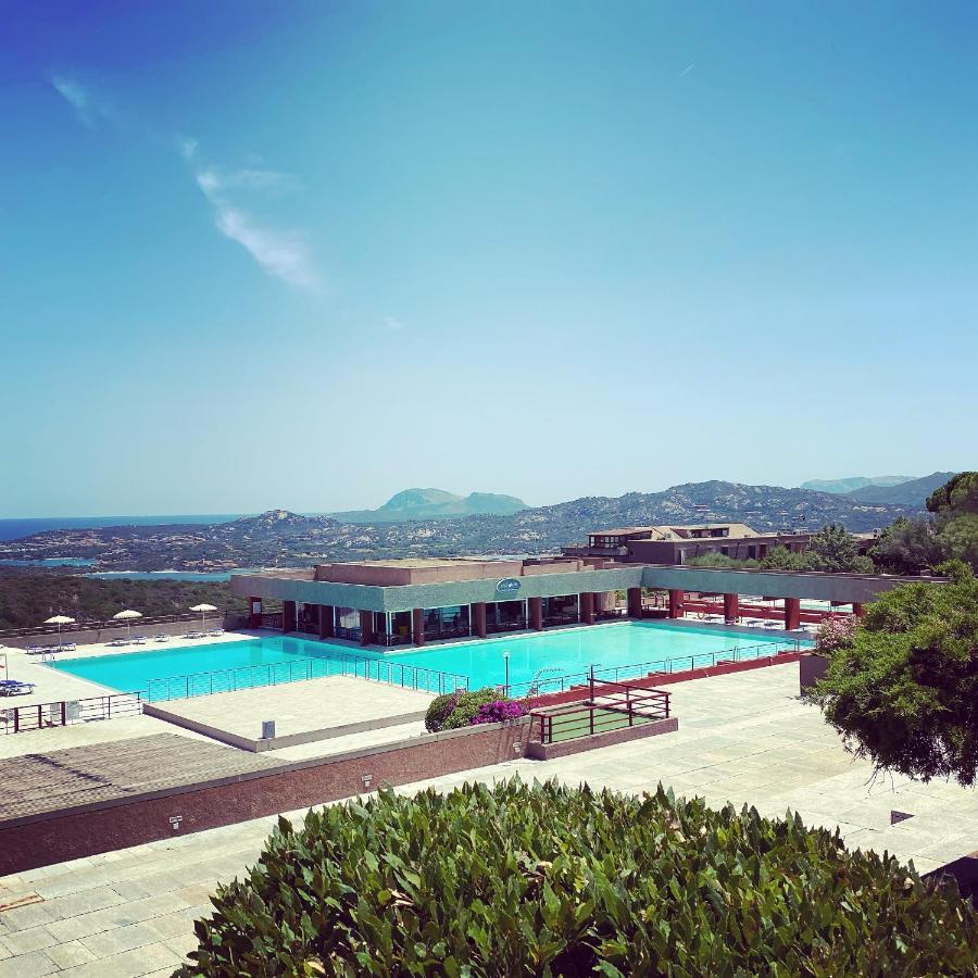 Centro Vacanze Cugnana Verde Portisco Exterior foto