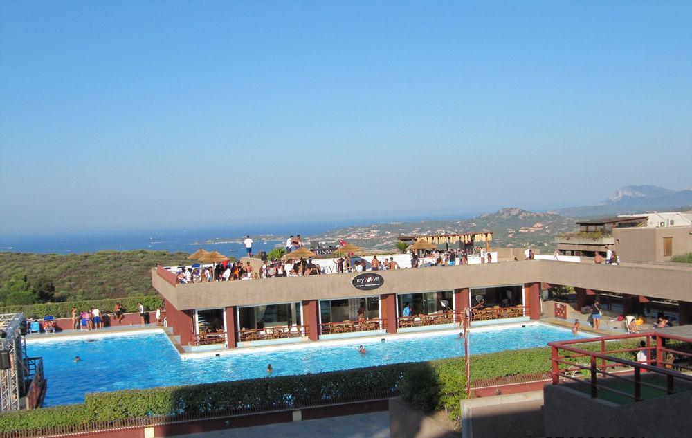 Centro Vacanze Cugnana Verde Portisco Exterior foto