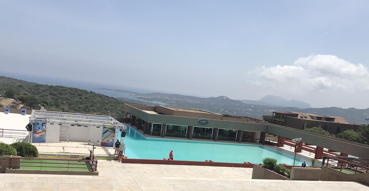 Centro Vacanze Cugnana Verde Portisco Exterior foto
