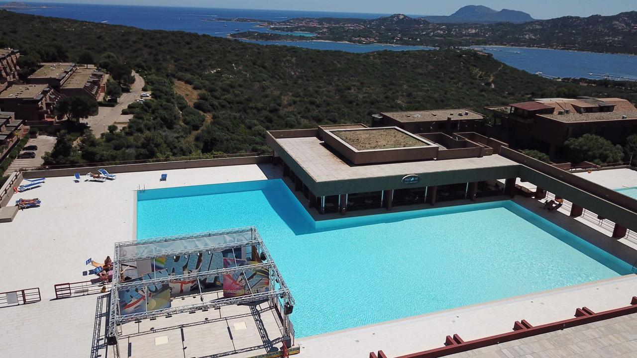Centro Vacanze Cugnana Verde Portisco Exterior foto
