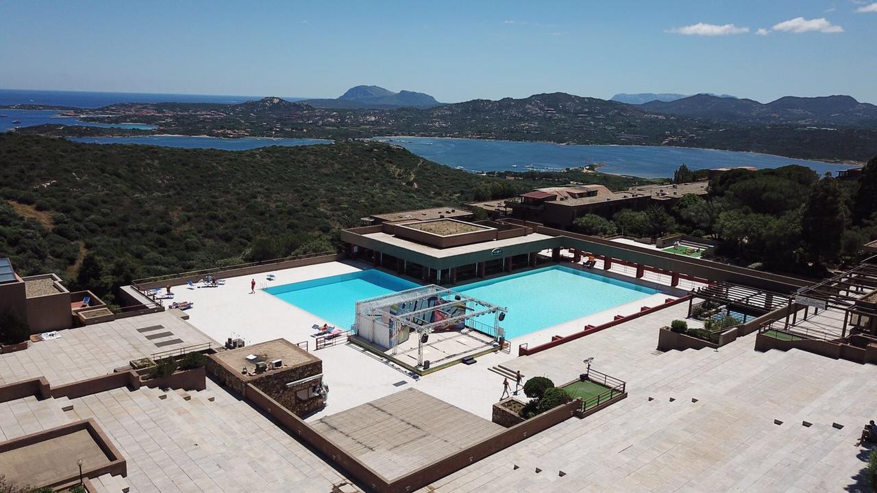 Centro Vacanze Cugnana Verde Portisco Exterior foto